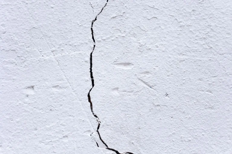 Wall crack, a warning sign of foundation movement in a Peoria, AZ home